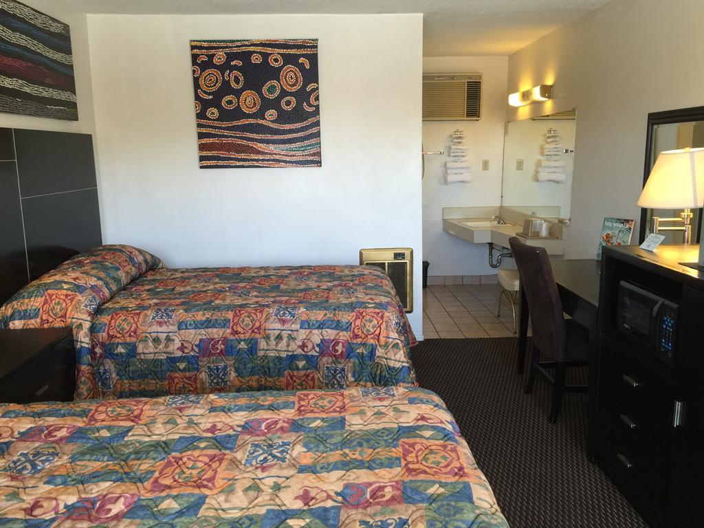 Tropics Motor Hotel Indio Zimmer foto